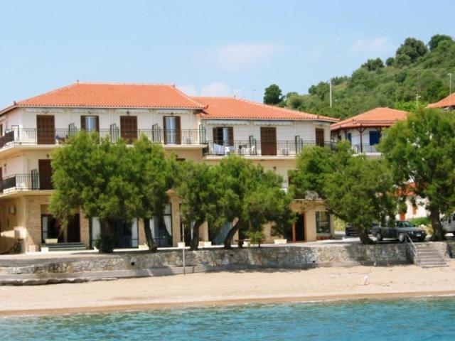 Hotel Korakakis Beach Finikounta Esterno foto